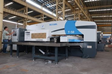 prensa punzonadora hidráulica CNC para máquina punzonadora de 30 toneladas CNC